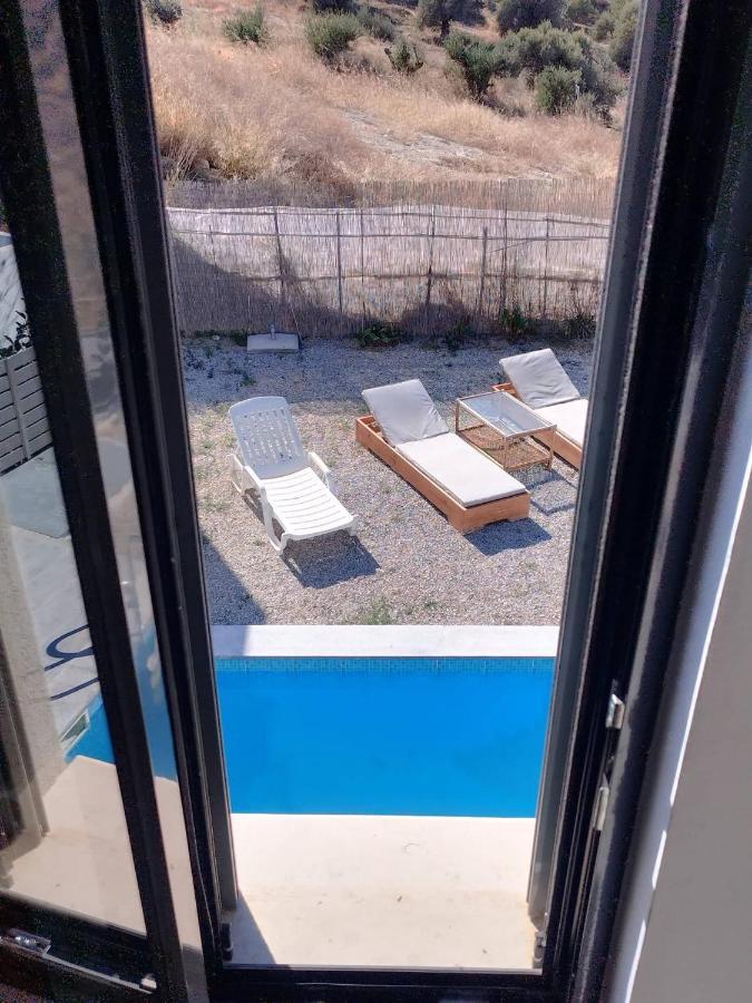 Villa Miron Kamilari Exterior foto