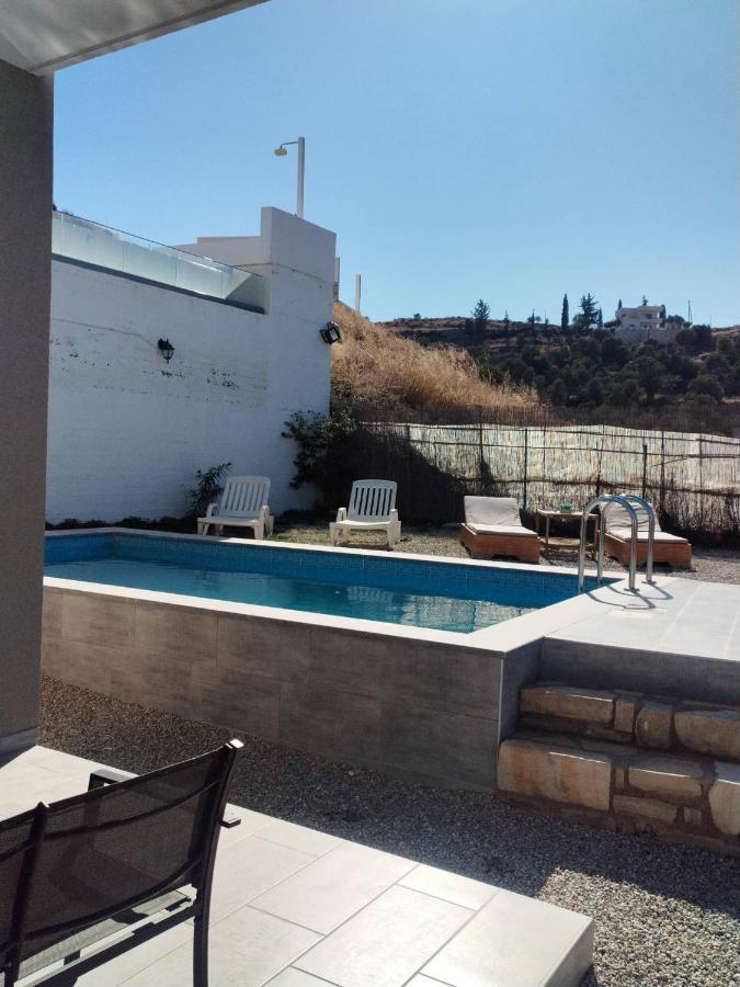 Villa Miron Kamilari Exterior foto